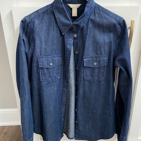 Banana Republic Tops - Women’s Banana Republic denim shirt